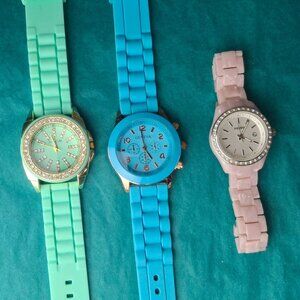 2/15$ Lot of 3 untested colorful watches geneva, fossil